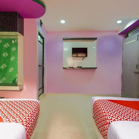 Oyo 45752 Hotel Sb Palace Godarpura Kültér fotó