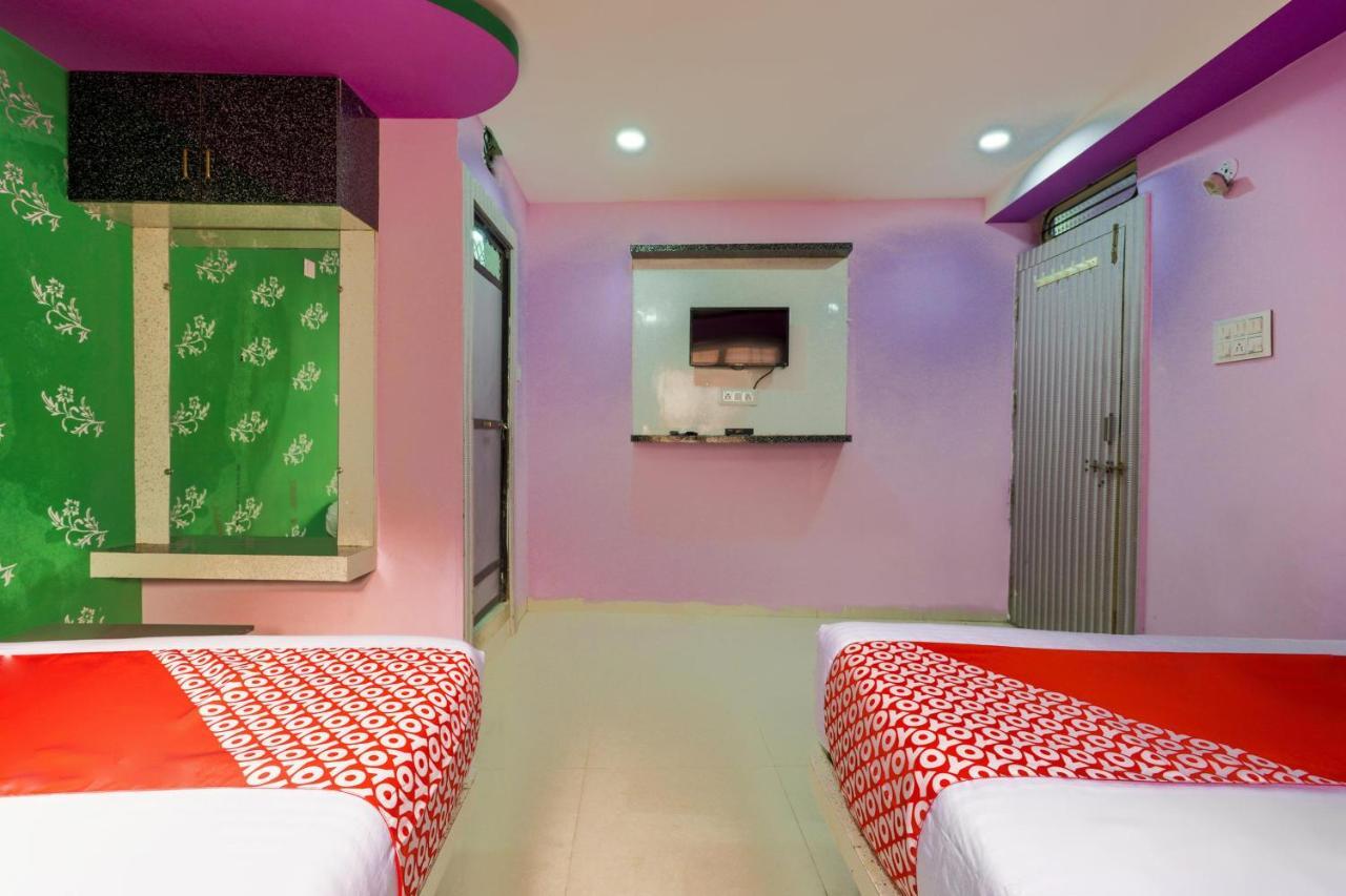 Oyo 45752 Hotel Sb Palace Godarpura Kültér fotó