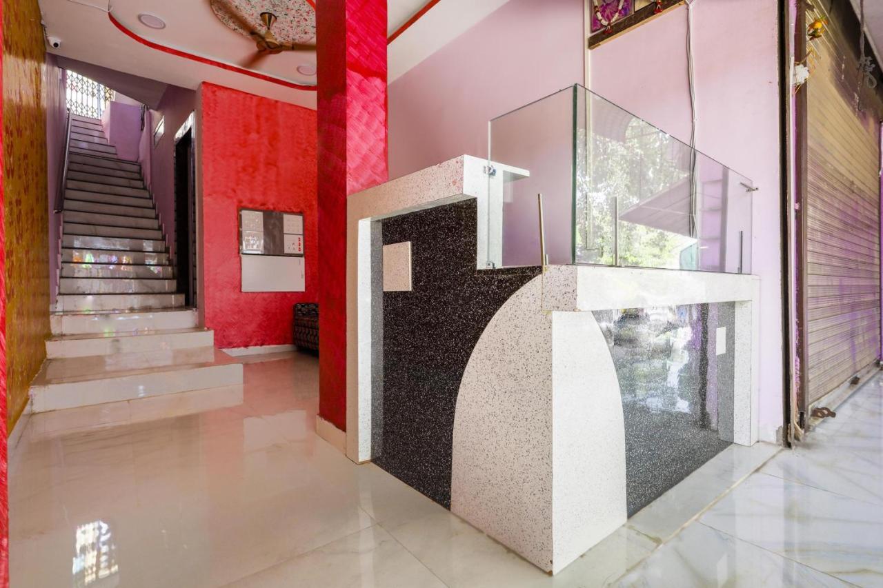 Oyo 45752 Hotel Sb Palace Godarpura Kültér fotó